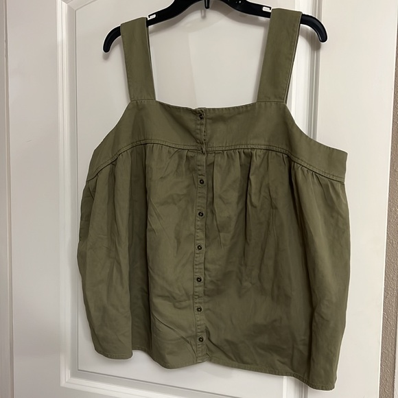 NWT XL Olive Green Old Navy Button-Up Tank Top💚 - Picture 2 of 7